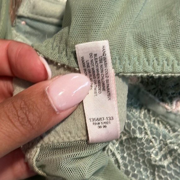 90s Vintage Victoria’s Secret Lingerie Set - Picture 5 of 11